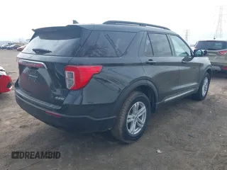 2022 Ford Explorer XLT with VIN 1FMSK8DHXNGA55681, listed as a IAAI auction lot 41833008 with 1 mi miles. Bid and sale history available at carsss.com. Image 4.