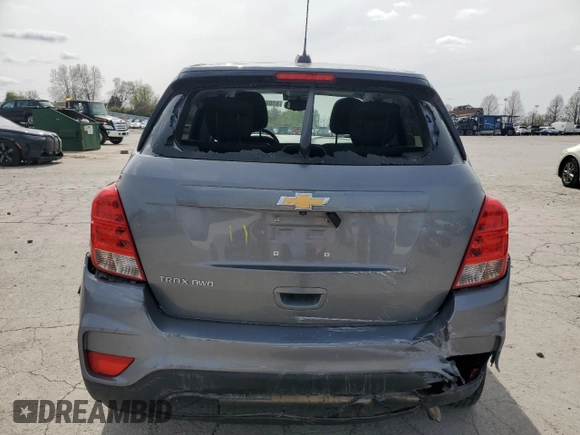 2020 Chevrolet Trax LS z VIN 3GNCJNSB9LL164044, wystawiony jako Copart lot #51058005 z przebiegiem 60 879 mil mil oraz Szkoda całkowita • Salvage title. Historia ofert i sprzedaży dostępna na DreamBid. Obrazek 6.