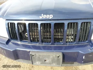 2005 Jeep Grand Cherokee Laredo with VIN 1J8GR48K45C534005, listed as a IAAI auction lot 41759692 with 211,566 mi miles. Bid and sale history available at carsss.com. Image 6.