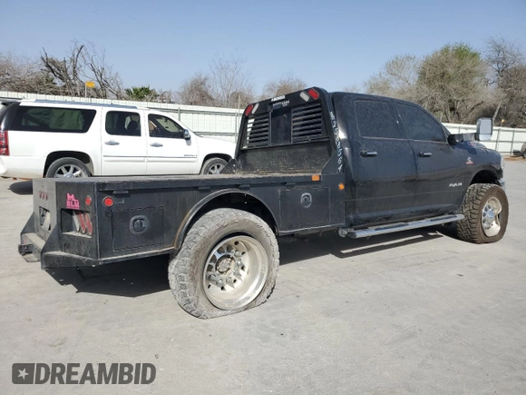 2019 Ram 3500 Big Horn with VIN 3C63R3HLXKG610187, listed as a Copart auction lot 47739915 with 320,498 mi miles and Salvage Title. Bid and sale history available at carsss.com. Image 3.