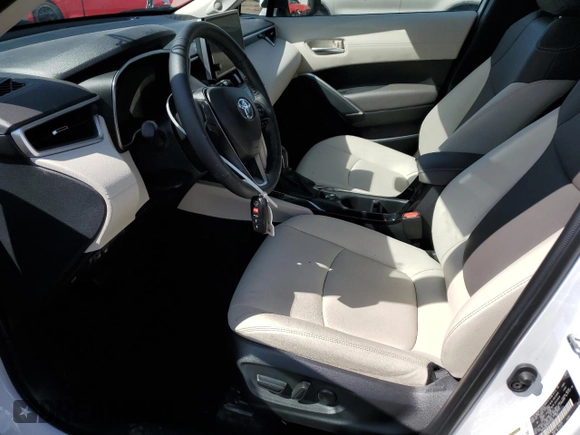 2023 Toyota Corolla Cross XLE with VIN 7MUDAABG8PV072480, listed as a Copart auction lot 53847495 with 47,754 mi miles and Salvage title. Bid and sale history available at DreamBid. Image 7.