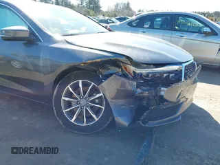 2020 Acura TLX w/Technology Pkg with VIN 19UUB1F57LA011789, listed as a IAAI auction lot 41760374 with 47,442 mi miles. Bid and sale history available at carsss.com. Image 6.