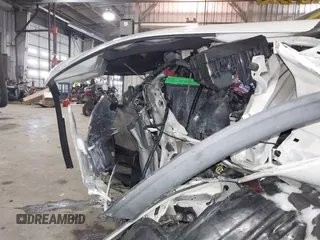 2014 Honda CR-V EX-L with VIN 5J6RM3H72EL012391, listed as a IAAI auction lot 41596897 with 99,000 mi miles and . Bid and sale history available at carsss.com. Image 20.
