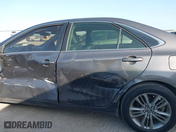2015 Toyota Camry XLE z VIN 4T1BF1FK7FU880178, wystawiony jako IAAI lot #42537785 z przebiegiem 109 720 mil mil oraz . Historia ofert i sprzedaży dostępna na DreamBid. Obrazek 14.