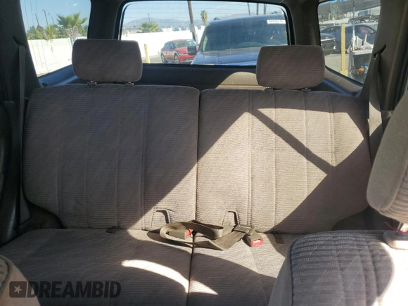 1998 Toyota 4Runner SR5 с VIN JT3GN86R7W0065462, выставлен на аукционе Copart как лот 88659425 с пробегом 193 274 миль миль и Списание • Salvage title. История ставок и продаж доступна на DreamBid. Изображение 10.