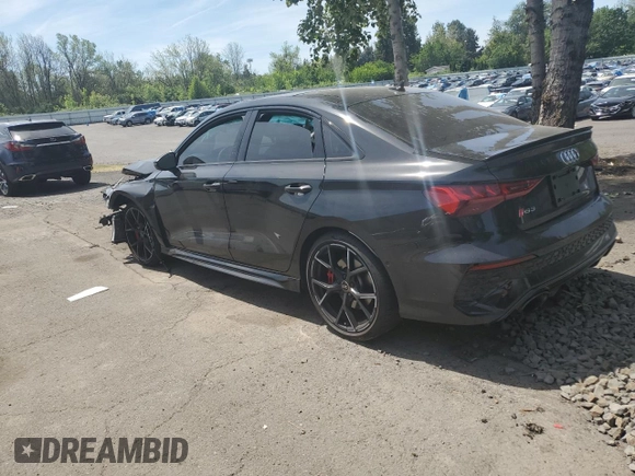 2024 Audi RS 3 z VIN WUAG4DGY5RA900327, wystawiony jako Copart lot #54953264 z przebiegiem Nie podano mil oraz Szkody całkowita. Historia ofert i sprzedaży dostępna na DreamBid. Obrazek 2.