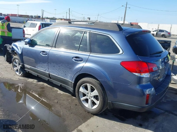 2013 Subaru Outback 2.5i Premium with VIN 4S4BRBCC2D3257578, listed as a IAAI auction lot 41723675 with 80,450 mi miles. Bid and sale history available at carsss.com. Image 3.