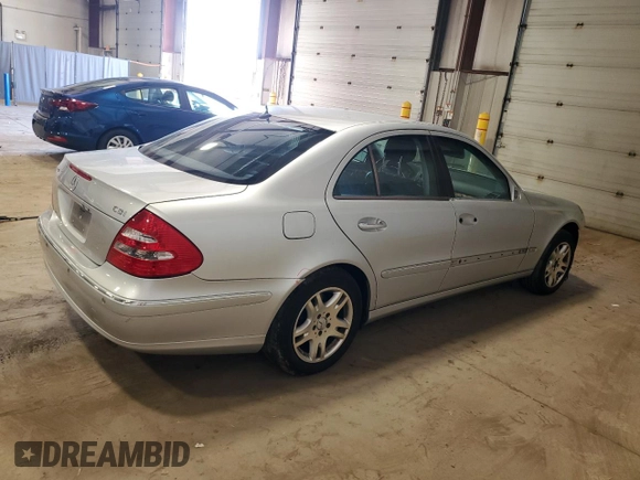 2005 Mercedes-Benz E-Class 3.2L CDI with VIN WDBUF26J15A786094, listed as a Copart auction lot 49425665 with 215,472 mi miles and Salvage Title. Bid and sale history available at carsss.com. Image 3.
