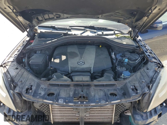 2013 Mercedes-Benz M 350 z VIN 4JGDA2EB8DA150793, wystawiony jako Copart lot #57183305 z przebiegiem 149 616 mil mil oraz Szkoda całkowita • Salvage title. Historia ofert i sprzedaży dostępna na DreamBid. Obrazek 12.