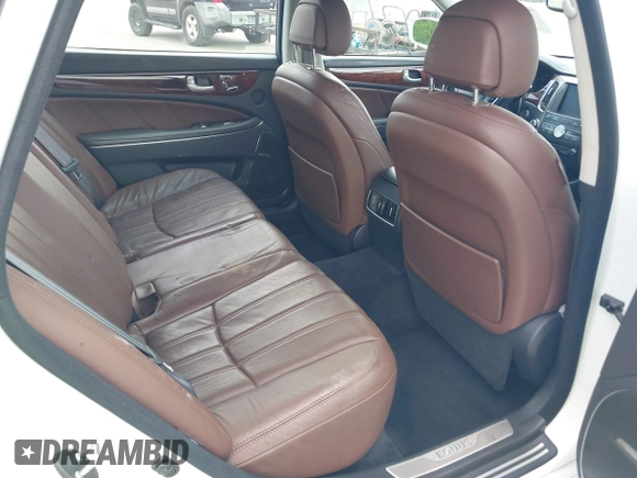 2013 Hyundai Equus Signature with VIN KMHGH4JH2DU059788, listed as a IAAI auction lot 42136278 with 68,672 mi miles and . Bid and sale history available at DreamBid. Image 8.