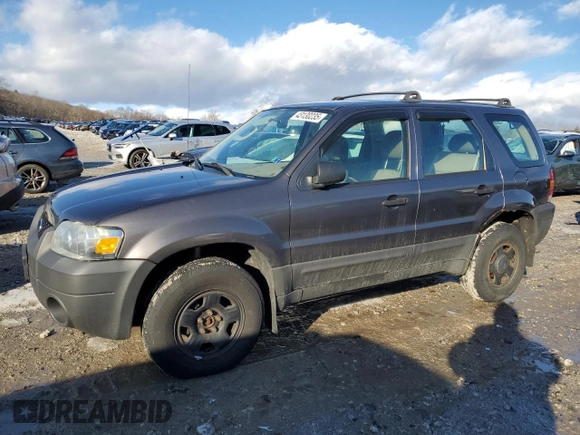 2006 Ford Escape XLS with VIN 1FMYU02Z36KA52010, listed as a Copart auction lot 43130235 with 224,006 mi miles and Clean Title. Bid and sale history available at carsss.com. Image 1.