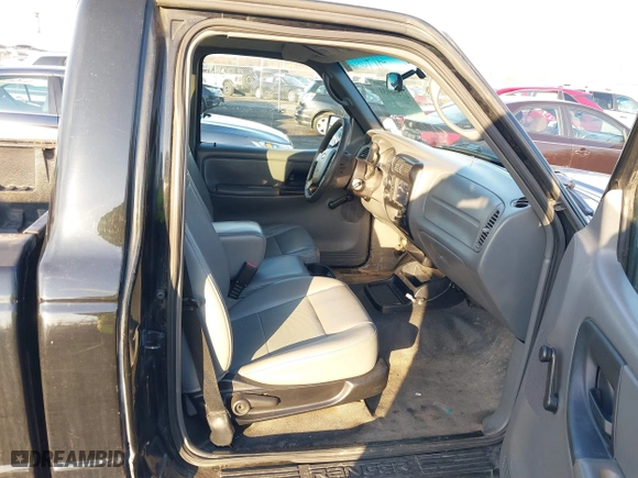 2007 Ford Ranger XL with VIN 1FTYR11U87PA09921, listed as a IAAI auction lot 41460931 with 170,276 mi miles. Bid and sale history available at carsss.com. Image 5.
