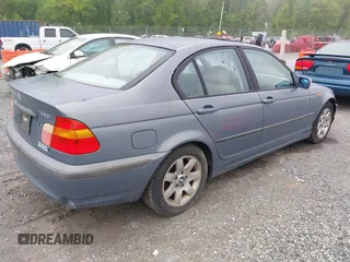 2004 BMW 3 Series 325i with VIN WBAEV33494KR35113, listed as a IAAI auction lot 42170200 with 153,671 mi miles and . Bid and sale history available at carsss.com. Image 4.