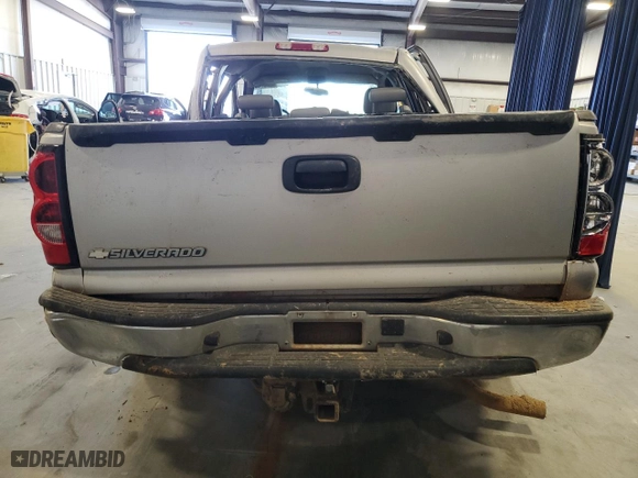 2006 Chevrolet Silverado 1500 LT1 with VIN 2GCEC13T661208440, listed as a Copart auction lot 46807495 with 156,090 mi miles and Salvage Title. Bid and sale history available at carsss.com. Image 6.