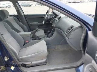 2005 Honda Accord LX z VIN 1HGCM56475A028423, wystawiony jako IAAI lot #41940782 z przebiegiem 265 543 mil mil oraz . Historia ofert i sprzedaży dostępna na DreamBid. Obrazek 5.