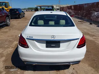 2020 Mercedes-Benz C 300 with VIN WDDWF8DB6LR559612, listed as a IAAI auction lot 41758983 with 31,014 mi miles and . Bid and sale history available at DreamBid. Image 16.