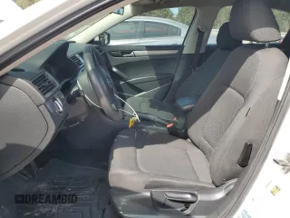 2014 Volkswagen Passat S с VIN 1VWAP7A37EC006897, выставлен на аукционе Copart как лот 53035155 с пробегом 176 129 миль миль и Списание • Salvage title. История ставок и продаж доступна на DreamBid. Изображение 7.