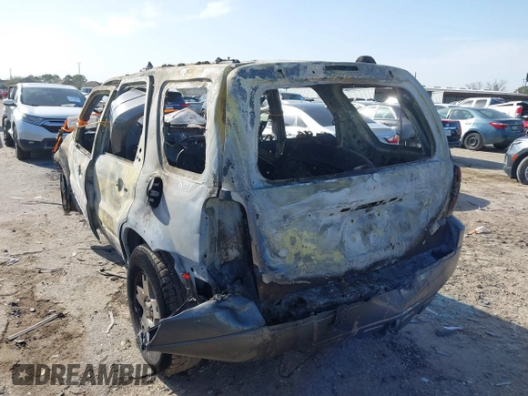 2005 Ford Escape Limited с VIN 1FMYU94105KA90031, выставлен на аукционе IAAI как лот 41749186 с пробегом Не указан миль и . История ставок и продаж доступна на DreamBid. Изображение 6.