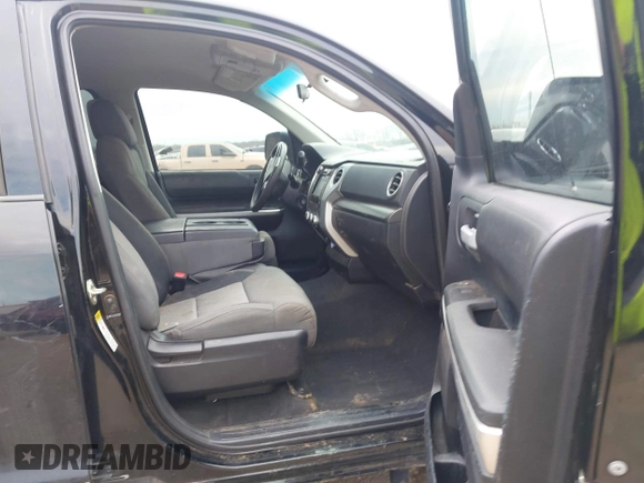 2014 Toyota Tundra SR5 z VIN 5TFEM5F18EX068522, wystawiony jako IAAI lot #41330508 z przebiegiem Nie podano mil oraz . Historia ofert i sprzedaży dostępna na DreamBid. Obrazek 5.