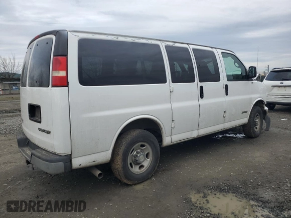 2005 Chevrolet Express Passenger with VIN 1GAHG35U851250429, listed as a Copart auction lot 45600415 with Not provided miles and Salvage title. Bid and sale history available at DreamBid. Image 3.