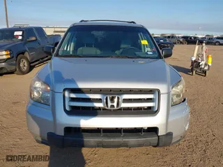 2007 Honda Pilot LX with VIN 5FNYF28197B018888, listed as a IAAI auction lot 41647146 with 176,767 mi miles. Bid and sale history available at carsss.com. Image 12.