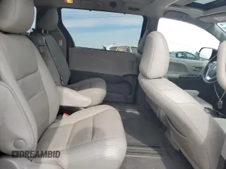 2020 Toyota Sienna XLE Auto Access Seat with VIN 5TDYZ3DC4LS039447, listed as a Copart auction lot 53997095 with 71,998 mi miles and Clean Title. Bid and sale history available at DreamBid. Image 11.
