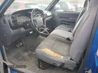 2001 Dodge Ram 2500 with VIN 3B7KC26Z81M508040, listed as a Copart auction lot 80228204 with 266,621 mi miles and Clean Title. Bid and sale history available at carsss.com. Image 7.