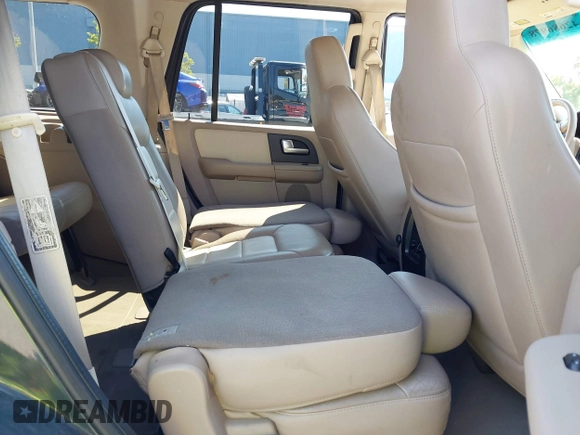 2003 Ford Expedition Eddie Bauer z VIN 1FMFU18L43LA58341, wystawiony jako IAAI lot #42686978 z przebiegiem 237 507 mil mil oraz . Historia ofert i sprzedaży dostępna na DreamBid. Obrazek 8.