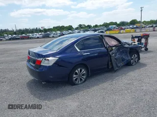 2015 Honda Accord LX with VIN 1HGCR2F35FA198109, listed as a IAAI auction lot 40899343 with Not Provided miles. Bid and sale history available at carsss.com. Image 4.
