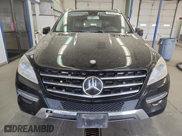 2013 Mercedes-Benz M 350 z VIN 4JGDA2EB1DA210459, wystawiony jako Copart lot #59240195 z przebiegiem 191 145 mil mil oraz Czysty tytuł • Clean title. Historia ofert i sprzedaży dostępna na DreamBid. Obrazek 5.