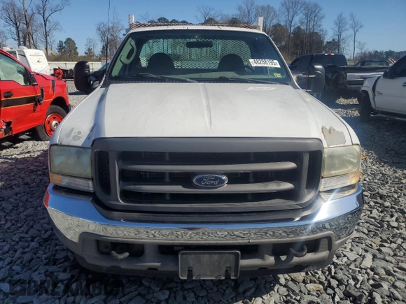 2003 Ford F-250 XL with VIN 1FTNF20L83EB38337, listed as a Copart auction lot 48288195 with 136,334 mi miles and Clean title. Bid and sale history available at DreamBid. Image 5.