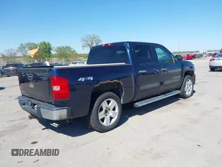 2008 Chevrolet Silverado 1500 LTZ with VIN 2GCEK133981331008, listed as a IAAI auction lot 42228223 with 288,199 mi miles and . Bid and sale history available at DreamBid. Image 4.