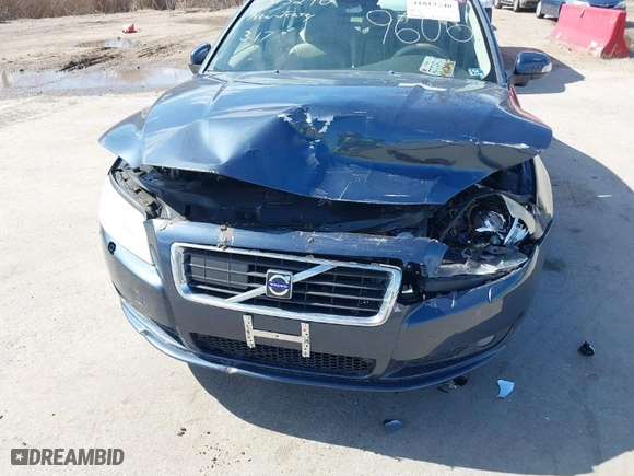 2009 Volvo S80 I6 Turbo with VIN YV1AH992291099606, listed as a IAAI auction lot 41813240 with 128,480 mi miles. Bid and sale history available at carsss.com. Image 6.