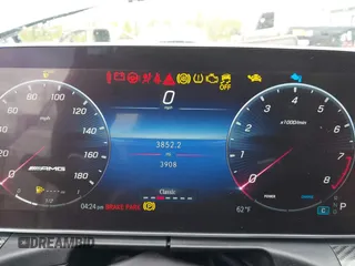 2024 Mercedes-Benz C 43 AMG z VIN W1KAF8HB0RR212189, wystawiony jako IAAI lot #42082339 z przebiegiem 3 908 mil mil oraz . Historia ofert i sprzedaży dostępna na DreamBid. Obrazek 7.