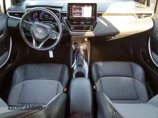 2020 Toyota Corolla Hatchback XSE with VIN JTNC4RBE7L3099400, listed as a Copart auction lot 82152384 with 60,695 mi miles and Salvage Title. Bid and sale history available at carsss.com. Image 8.