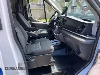 2020 Ford Transit with VIN 1FDWU8PG4LKA26945, listed as a Copart auction lot 57651985 with 9,378 mi miles and Clean title. Bid and sale history available at DreamBid. Image 5.