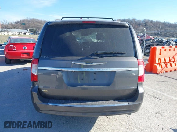 2016 Chrysler Town & Country Touring with VIN 2C4RC1BG0GR295907, listed as a IAAI auction lot 41254364 with 153,654 mi miles. Bid and sale history available at carsss.com. Image 16.