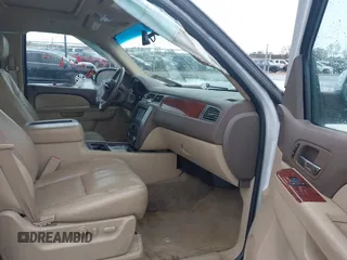 2011 GMC Yukon SLT with VIN 1GKS2CE03BR118690, listed as a IAAI auction lot 41941840 with 243,311 mi miles and . Bid and sale history available at DreamBid. Image 5.