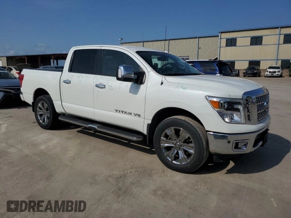 2018 Nissan Titan SV z VIN 1N6AA1E57JN526185, wystawiony jako Copart lot #53909425 z przebiegiem 65 499 mil mil oraz Czysty tytuł • Clean title. Historia ofert i sprzedaży dostępna na DreamBid. Obrazek 4.