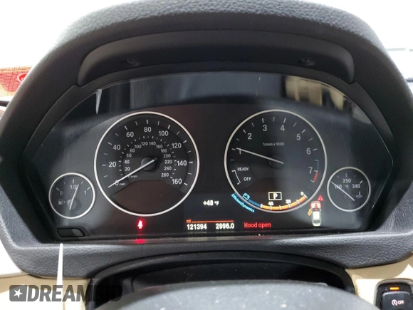 2018 BMW 3 Series 320i xDrive with VIN WBA8E5G52JNU46686, listed as a Copart auction lot 81999984 with 121,394 mi miles and Salvage Title. Bid and sale history available at carsss.com. Image 9.