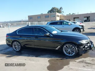 2021 BMW 5 Series 530i с VIN WBA53BH05MWX01307, выставлен на аукционе IAAI как лот 41755966 с пробегом 73 780 миль миль и . История ставок и продаж доступна на DreamBid. Изображение 13.