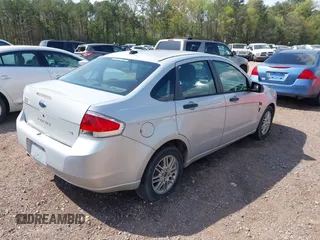 2008 Ford Focus SE with VIN 1FAHP35N98W293738, listed as a IAAI auction lot 41940524 with 147,351 mi miles. Bid and sale history available at carsss.com. Image 4.