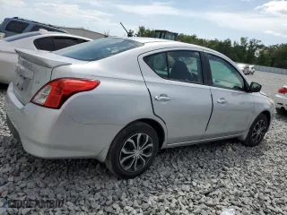 2019 Nissan Versa Sedan SV with VIN 3N1CN7AP2KL843340, listed as a Copart auction lot 54449775 with 172,083 mi miles and Clean Title. Bid and sale history available at carsss.com. Image 3.