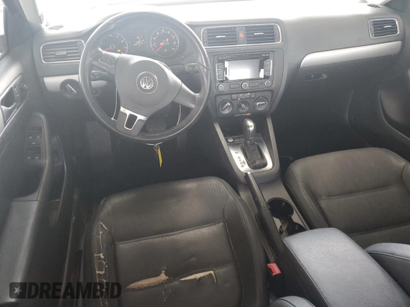 2012 Volkswagen Jetta SEL with VIN 3VWLX7AJ2CM409477, listed as a Copart auction lot 59476915 with 156,035 mi miles and Salvage title. Bid and sale history available at DreamBid. Image 8.