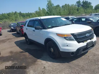 2013 Ford Police Interceptor Utility z VIN 1FM5K8AR2DGA46644, wystawiony jako IAAI lot #42489219 z przebiegiem 118 244 mil mil oraz . Historia ofert i sprzedaży dostępna na DreamBid. Obrazek 1.