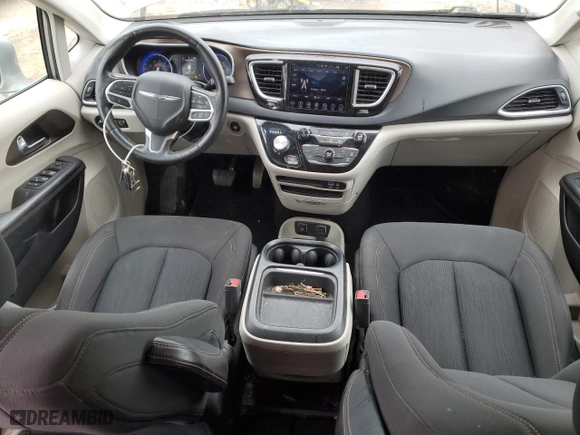 2019 Chrysler Pacifica Touring Plus with VIN 2C4RC1FG0KR541163, listed as a Copart auction lot 45921295 with 67,547 mi miles and Salvage Title. Bid and sale history available at carsss.com. Image 8.