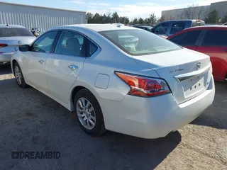 2014 Nissan Altima SV with VIN 1N4AL3AP4EC173766, listed as a IAAI auction lot 41061801 with 162,446 mi miles and . Bid and sale history available at carsss.com. Image 3.