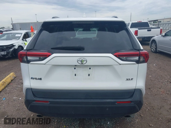 2020 Toyota RAV4 XLE with VIN 2T3W1RFV3LW100110, listed as a IAAI auction lot 42423963 with 29,066 mi miles and . Bid and sale history available at DreamBid. Image 16.