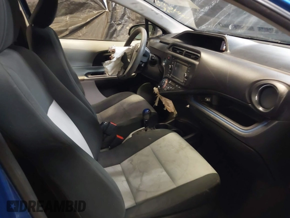 2013 Toyota Prius One with VIN JTDKDTB31D1038875, listed as a IAAI auction lot 41467424 with 275,000 mi miles and . Bid and sale history available at DreamBid. Image 5.