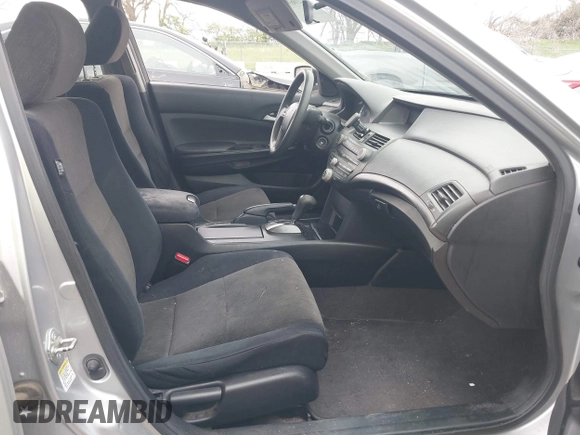 2008 Honda Accord LX z VIN JHMCP26328C052454, wystawiony jako IAAI lot #42106992 z przebiegiem 129 582 mil mil oraz . Historia ofert i sprzedaży dostępna na DreamBid. Obrazek 5.